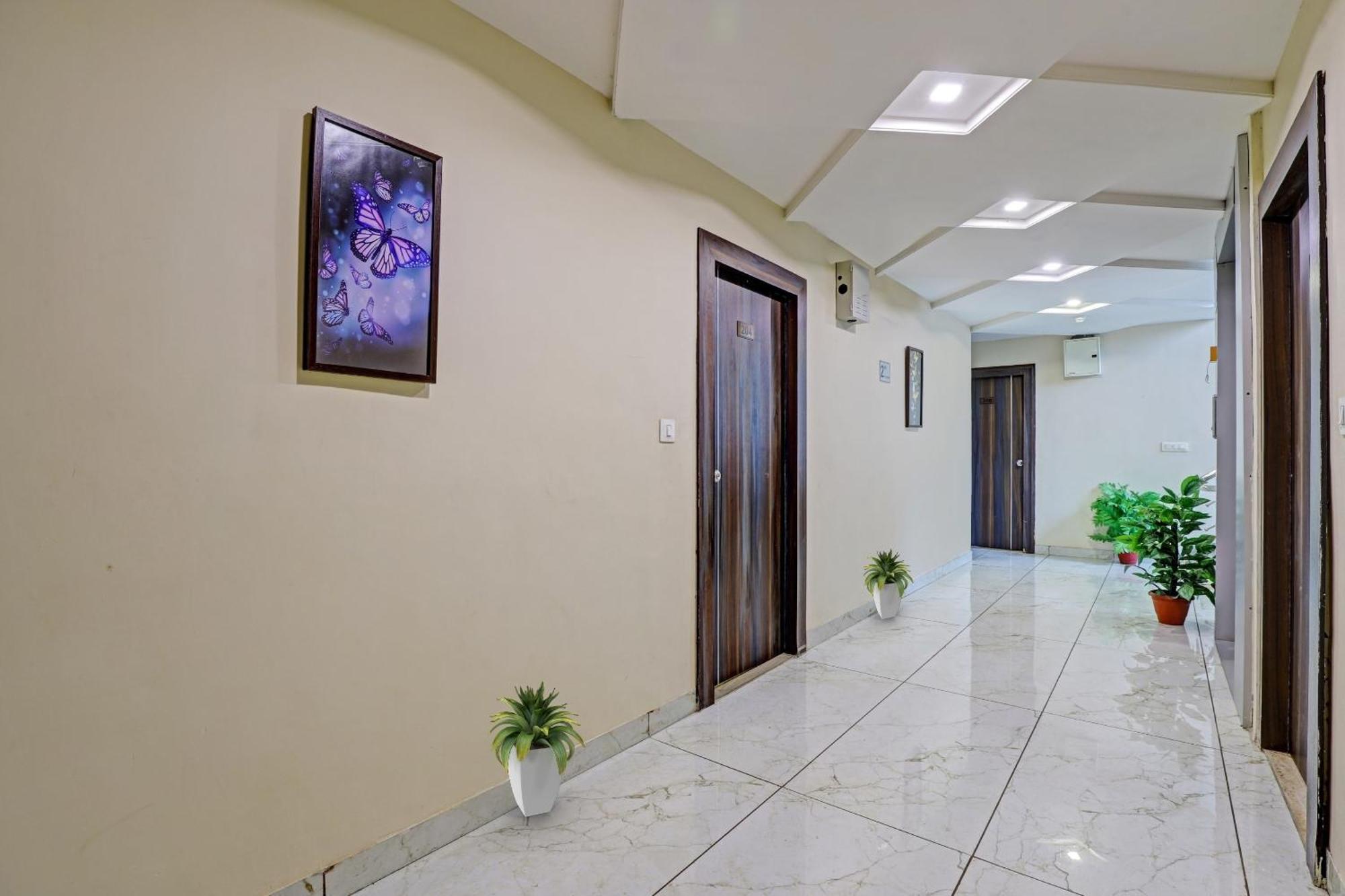 Collection O Hotel Raj Palace Vadodara Luaran gambar