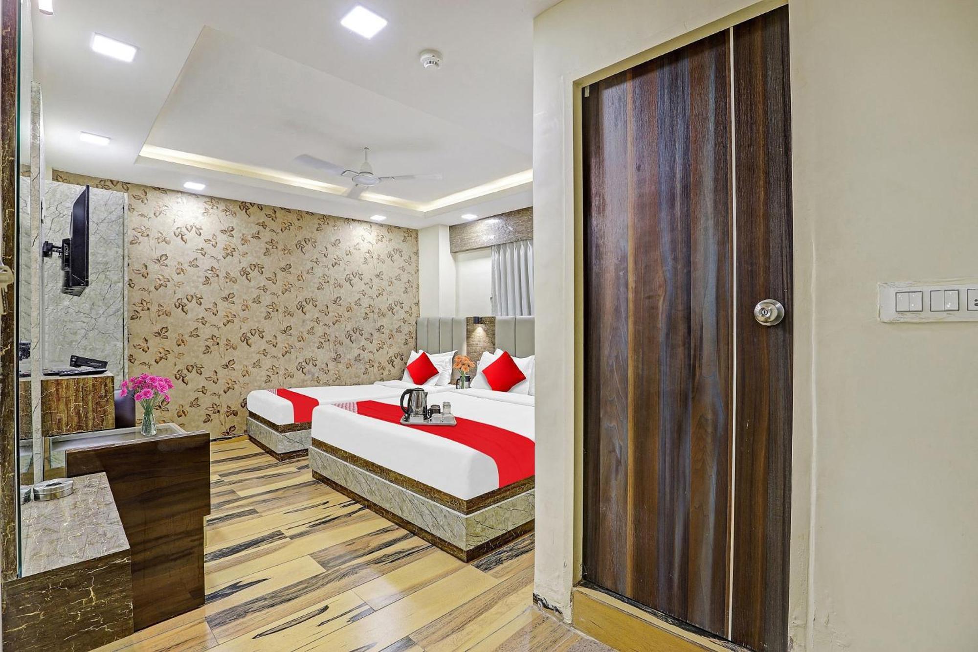 Collection O Hotel Raj Palace Vadodara Luaran gambar