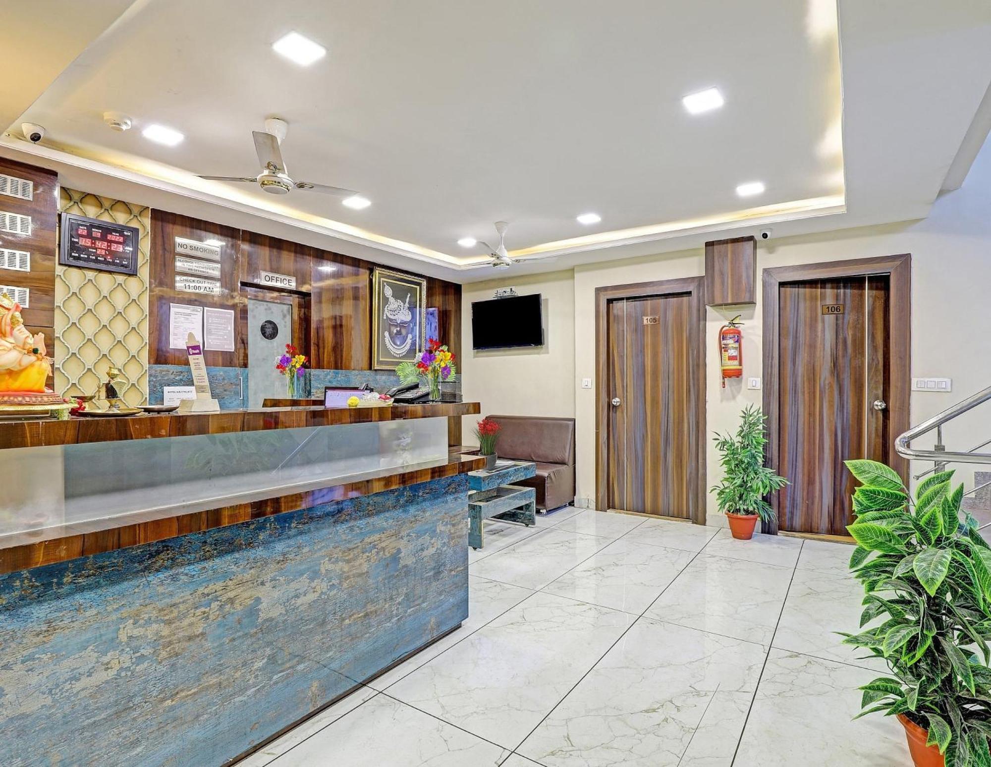 Collection O Hotel Raj Palace Vadodara Luaran gambar