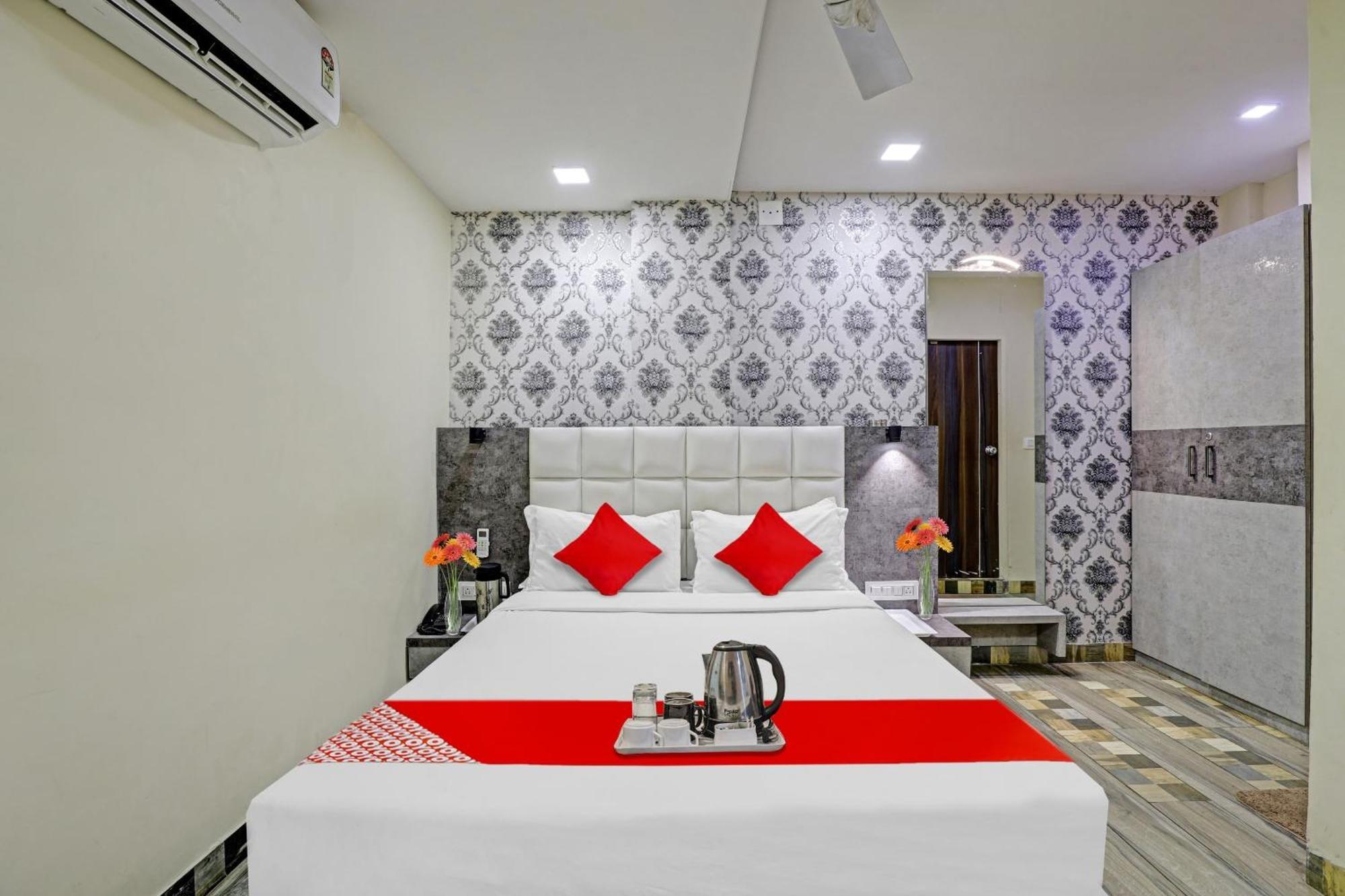 Collection O Hotel Raj Palace Vadodara Luaran gambar